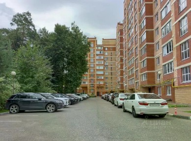 Продается 4-комн. квартира, 102 м²