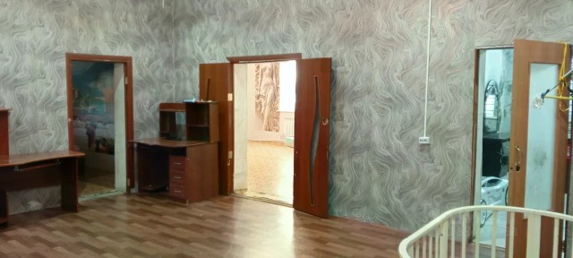 Сдается 2-этажный дом, 350 м²