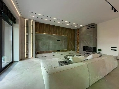 Продается 2-этажный дом, 300 м²