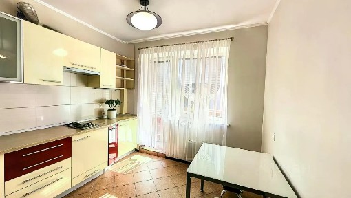 Продается 2-комн. квартира, 60 м²
