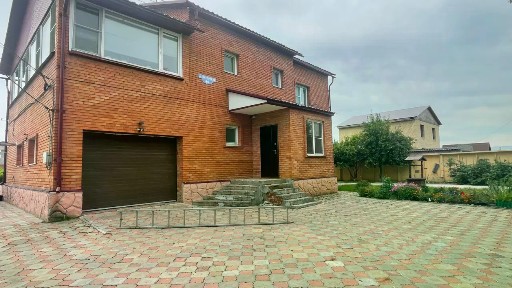 Продается 2-этажный дом, 324,2 м²