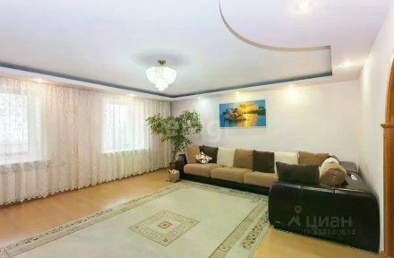 Продается 4-комн. квартира, 125 м²
