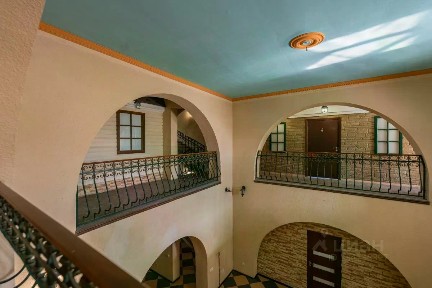 Продается 3-этажный дом, 924,42 м²