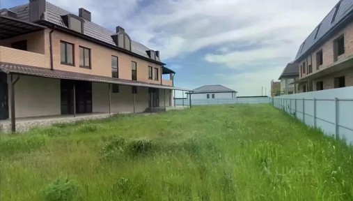 Продается 3-этажный дом, 506 м²