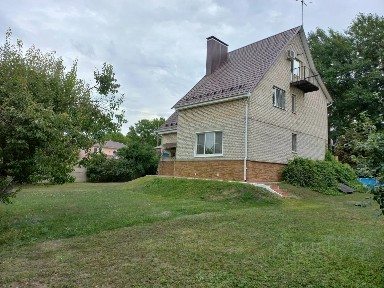 Продается 2-этажный дом, 250 м²