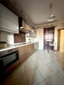 Сдается 2-комн. квартира, 74 м²