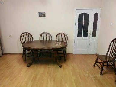 Продается 5-комн. квартира, 99,5 м²