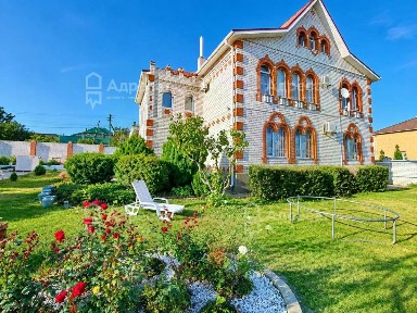Продается 3-этажный дом, 316,8 м²