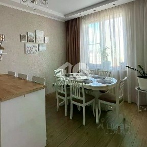 Кемеровская область, Кемерово, р-н Рудничный, Лесная Поляна жилой район, бул. Осенний, 4