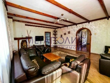 Продается 3-этажный дом, 359,2 м²