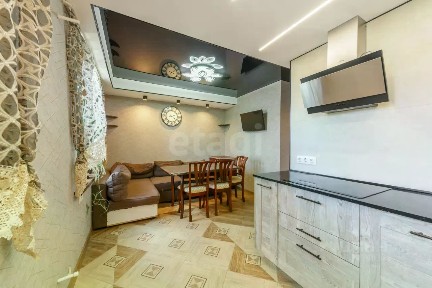 Продается 4-комн. квартира, 87,8 м²