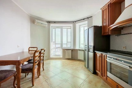 Продается 3-комн. квартира, 120 м²