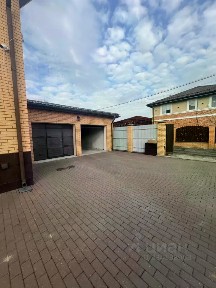 Продается 2-этажный дом, 240 м²