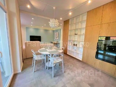 Сдается 2-комн. квартира, 76 м²