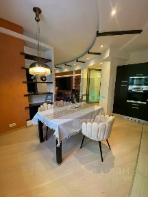 Сдается 3-комн. квартира, 122 м²