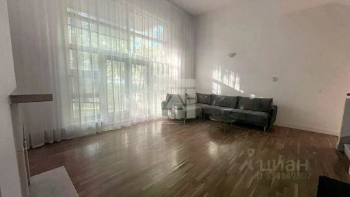 Сдается 4-комн. квартира, 212 м²