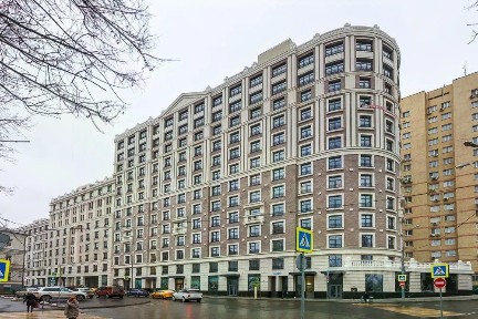 Сдается 4-комн. квартира, 176 м²