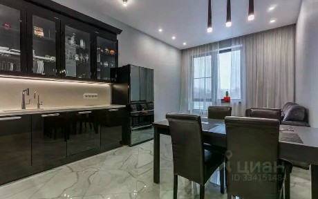 Продается 4-комн. квартира, 110,7 м²