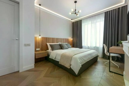 Сдается 4-комн. квартира, 141 м²