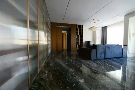 Сдается 5-комн. квартира, 176 м²