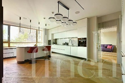 Сдается 4-комн. квартира, 160 м²
