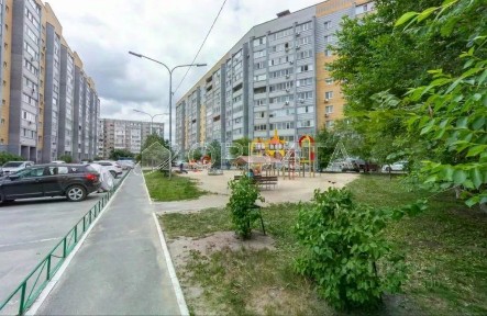 Продается 4-комн. квартира, 130 м²