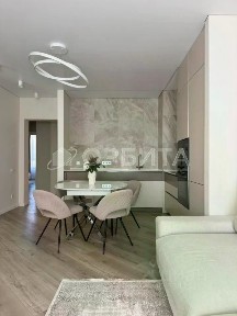 Продается 4-комн. квартира, 98,4 м²
