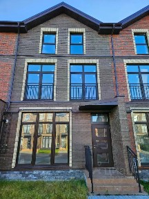 Продается 3-этажный таунхаус, 115 м²