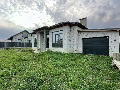 Продается 1-этажный коттедж, 240 м²