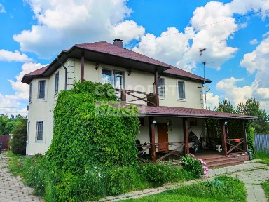Продается 3-этажный дом, 230 м²