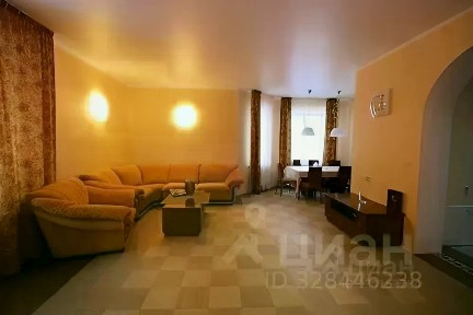 Продается 2-этажный коттедж, 203 м²