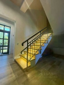 Продается 3-этажный таунхаус, 177 м²