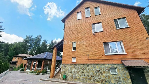 Продается 3-этажный дом, 441,4 м²