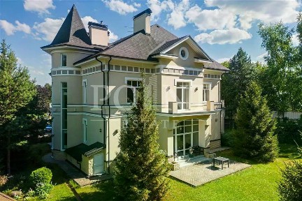 Продается 2-этажный коттедж, 780 м²