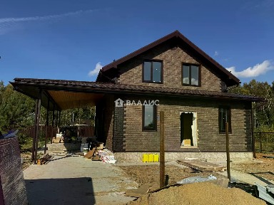 Продается 2-этажный дом, 190 м²