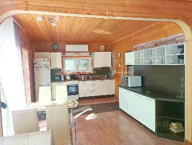 Сдается 2-этажный дом, 150 м²