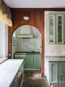 Сдается 2-этажный дом, 350 м²