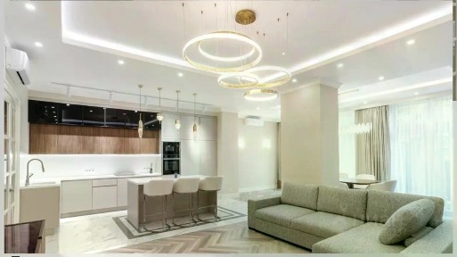 Сдается 3-этажный таунхаус, 300 м²