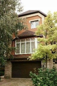 Продается 3-этажный дом, 249,8 м²