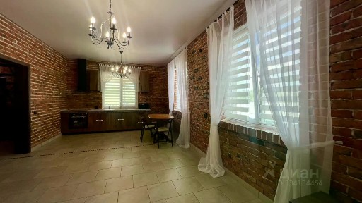 Продается 2-этажный дом, 163 м²