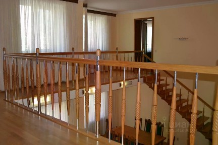 Продается 3-комн. квартира, 203 м²