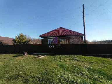 Продается 1-этажный дом, 100 м²