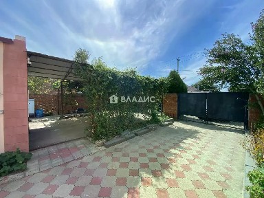 Продается 2-этажный дом, 170 м²