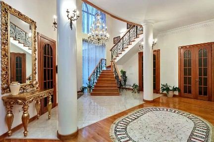Продается 2-этажный дом, 565,1 м²