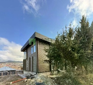 Продается 2-этажный дом, 170 м²
