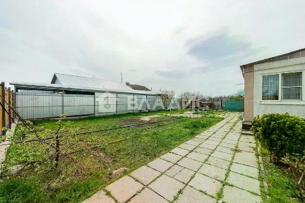 Краснодарский край, Тимашевский район, Медведовское с/пос, Медведовская станица, ул. Коммунальная, 5