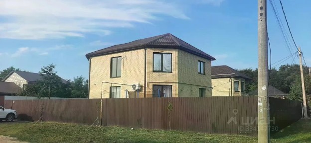 Продается 2-этажный дом, 174,9 м²