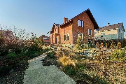Продается 2-этажный дом, 411,7 м²