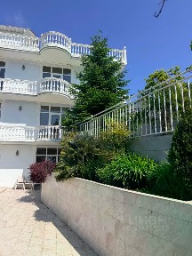 Сдается 3-этажный коттедж, 390 м²