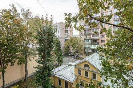 Продается 4-комн. квартира, 121,4 м²